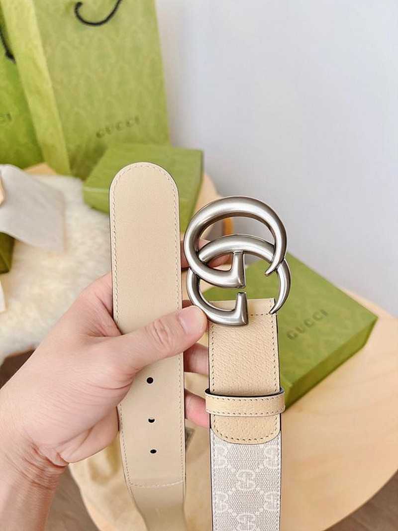 구찌 마몬트 GG수프림캔버스 레더 벨트 4cm | Size 35 - 40