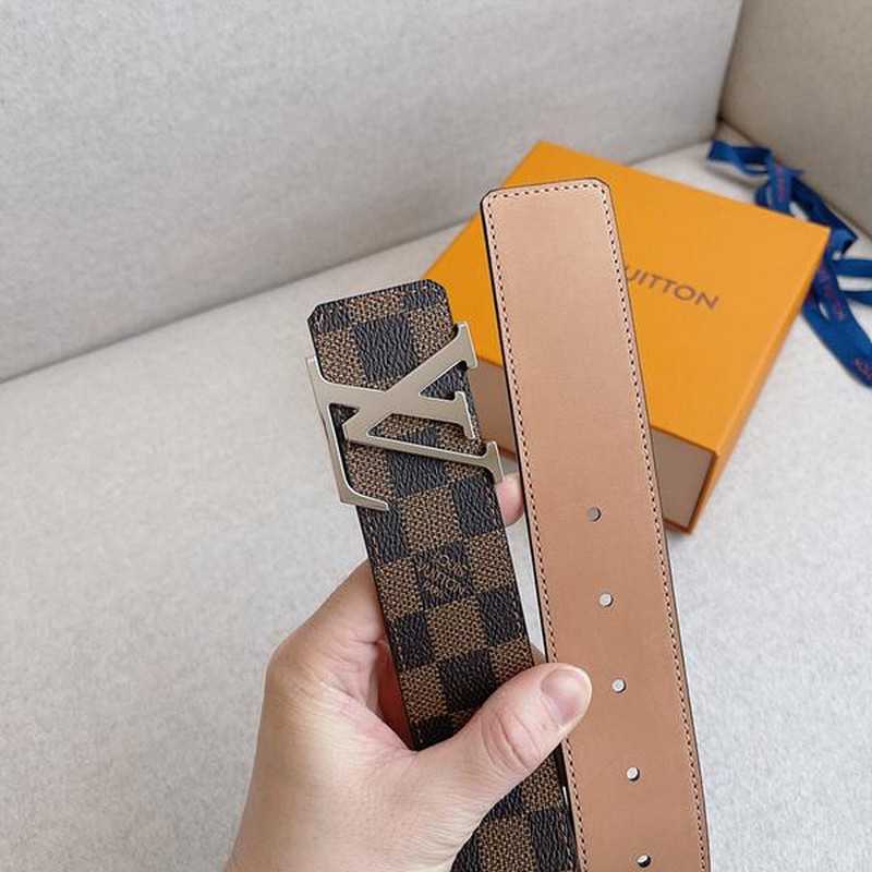 루이비통 버클 벨트 4cm | Size 35 - 40