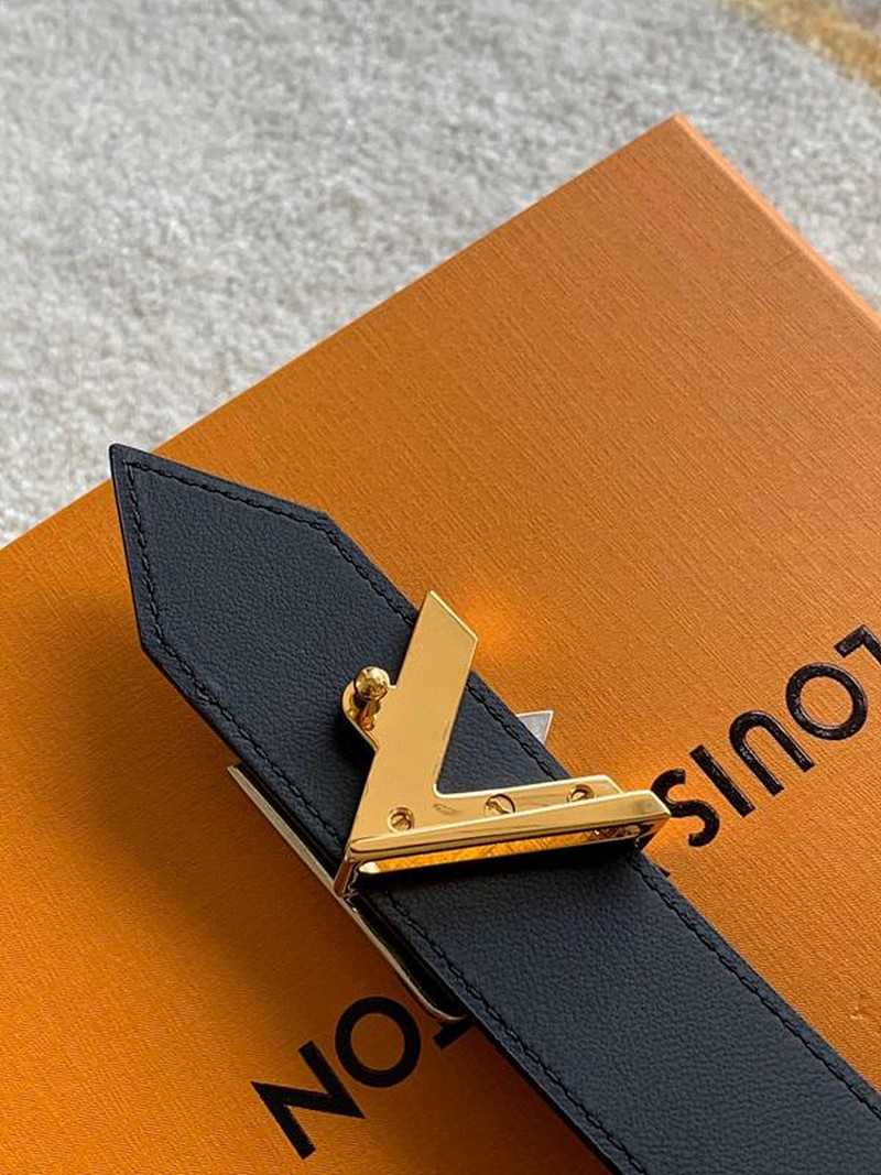 루이비통 트위스트 버클 벨트 3cm | Size 35 - 40