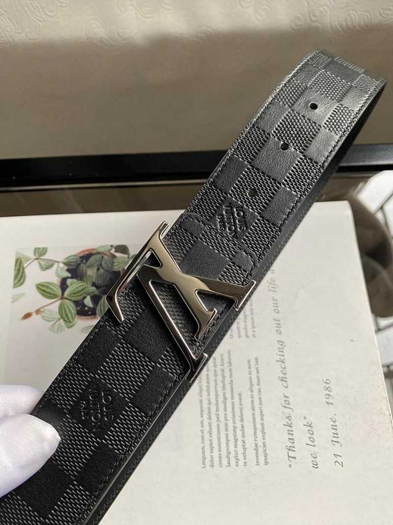 루이비통 버클 벨트 4cm | Size 35 - 40