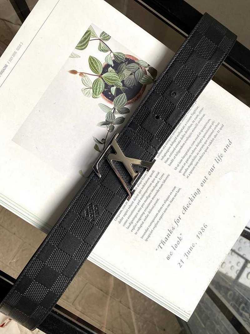 루이비통 버클 벨트 4cm | Size 35 - 40