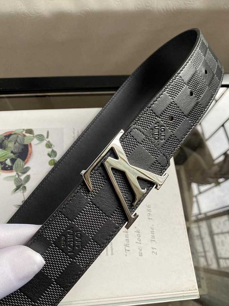 루이비통 버클 벨트 4cm | Size 35 - 40