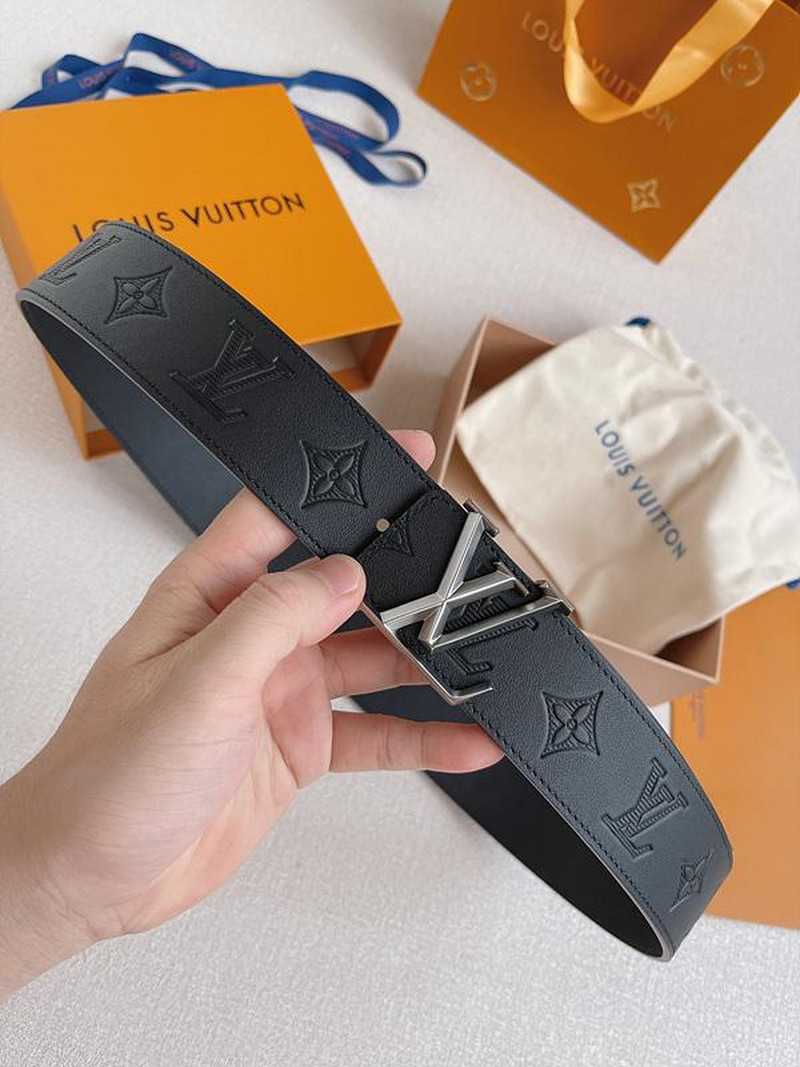 루이비통 버클 벨트 4cm | Size 35 - 40