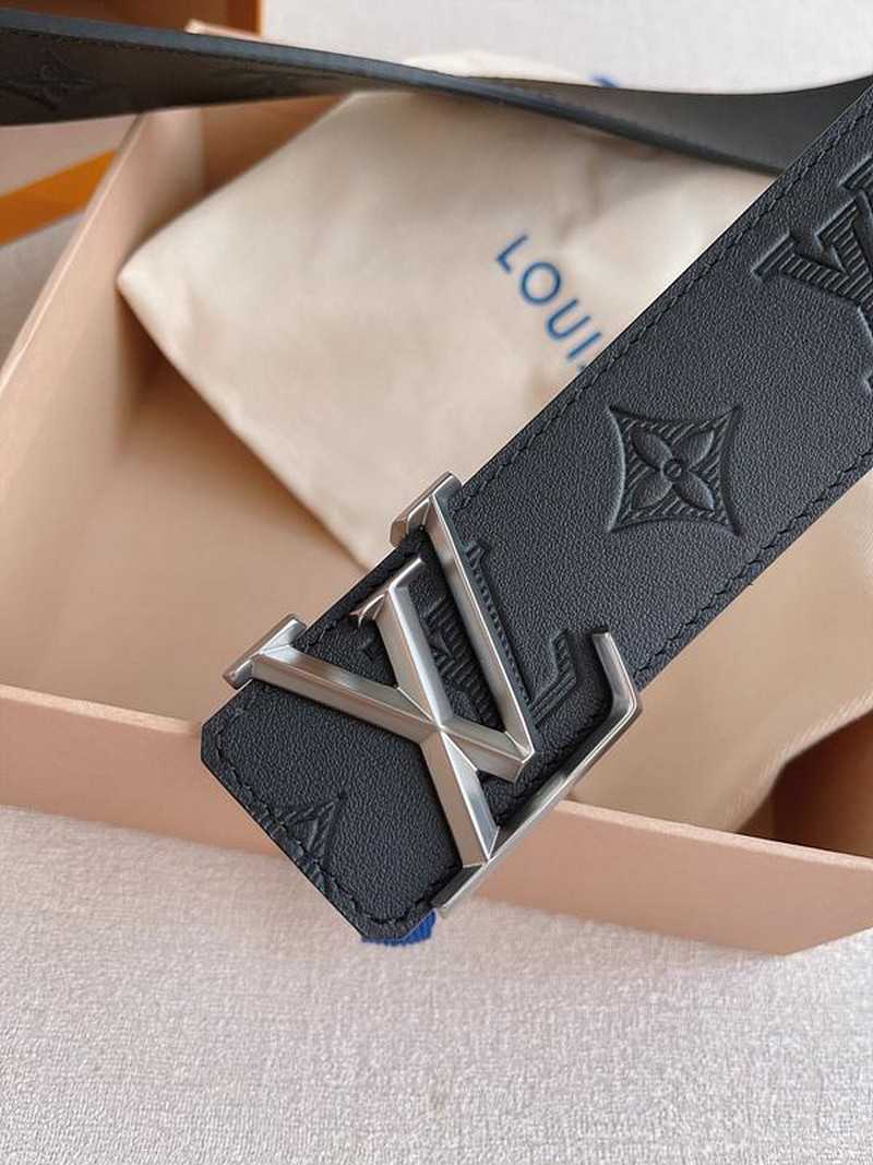 루이비통 버클 벨트 4cm | Size 35 - 40