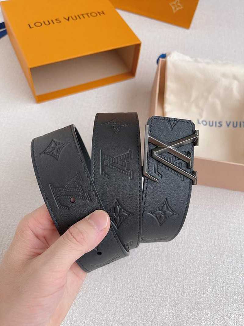 루이비통 버클 벨트 4cm | Size 35 - 40