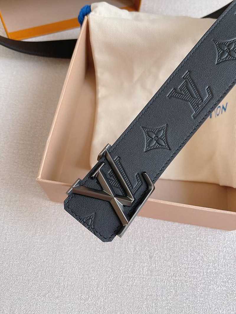 루이비통 버클 벨트 4cm | Size 35 - 40