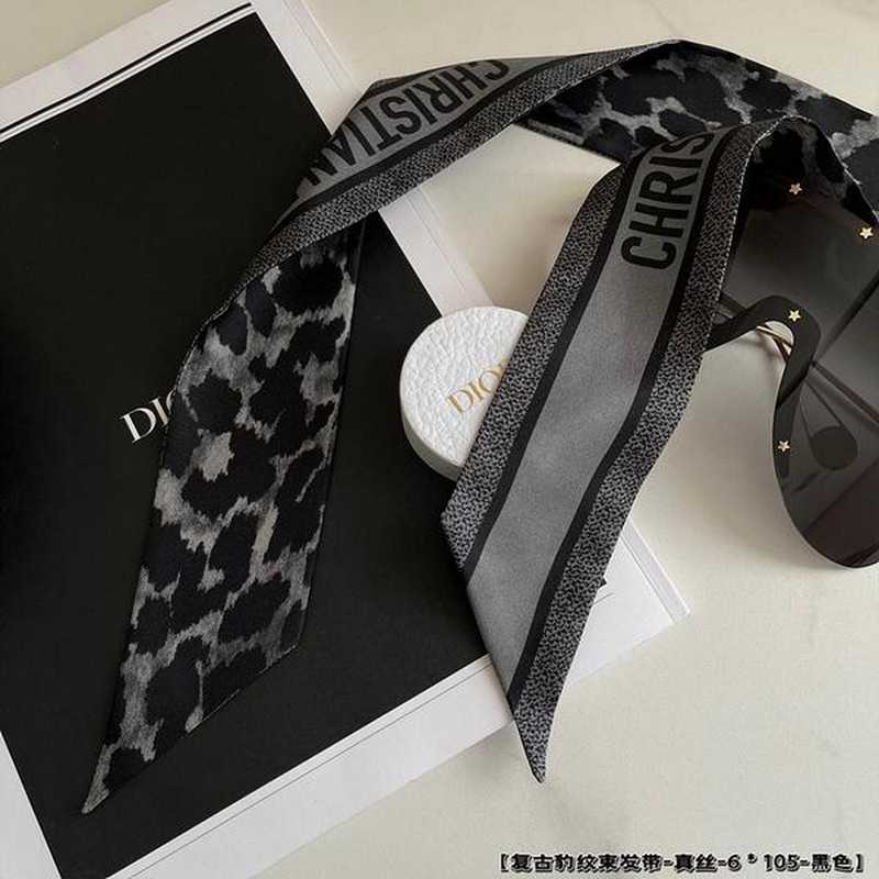 디올 트윌리 스카프