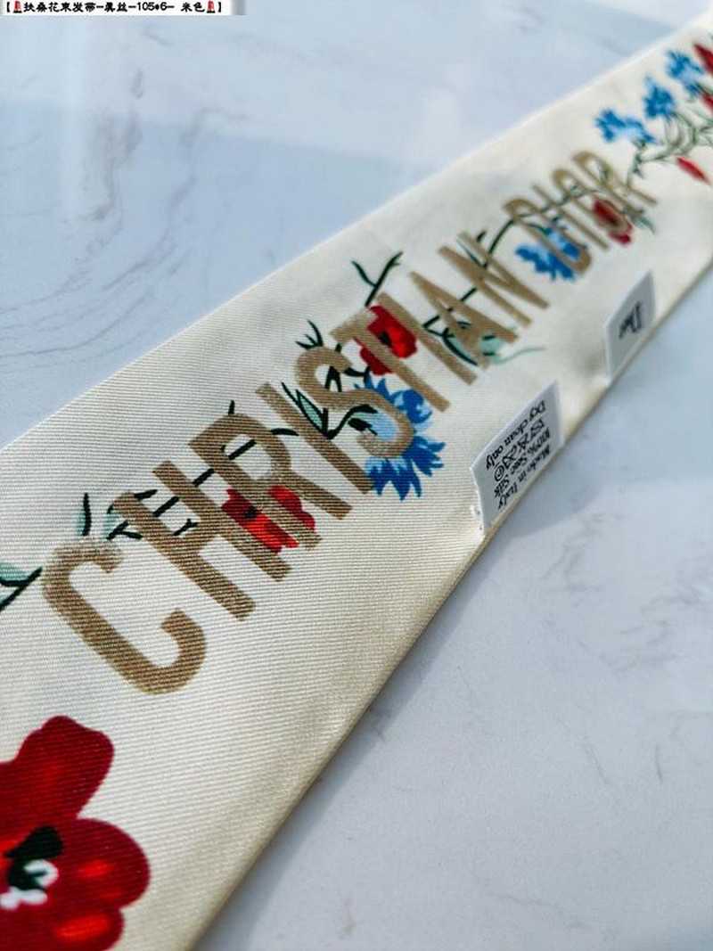 디올 트윌리 스카프
