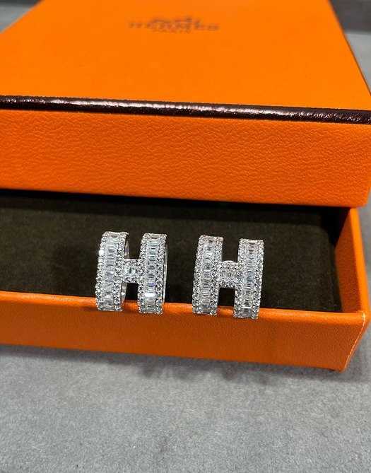 에르메스 hermes 팝아슈 이어링 귀걸이 | Size One size