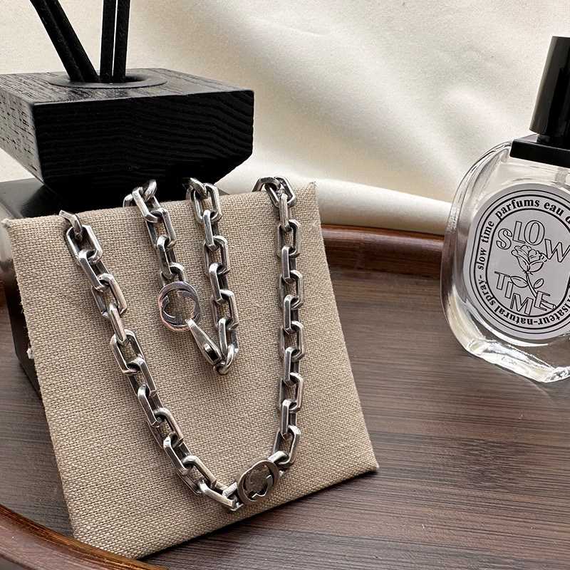 구찌 실버 레트로 목걸이 | Size FEE