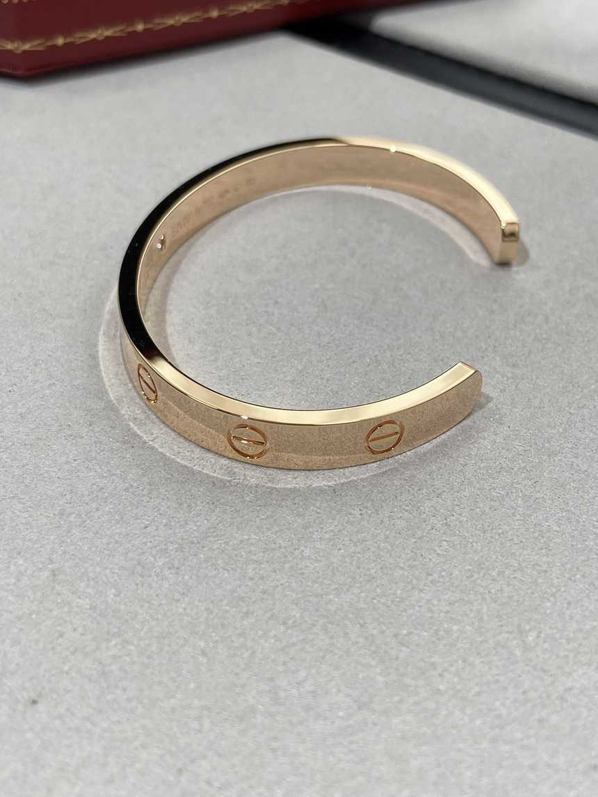 까르띠에 러브 와이드 다이아 팔찌 로즈골드 | Size FREE