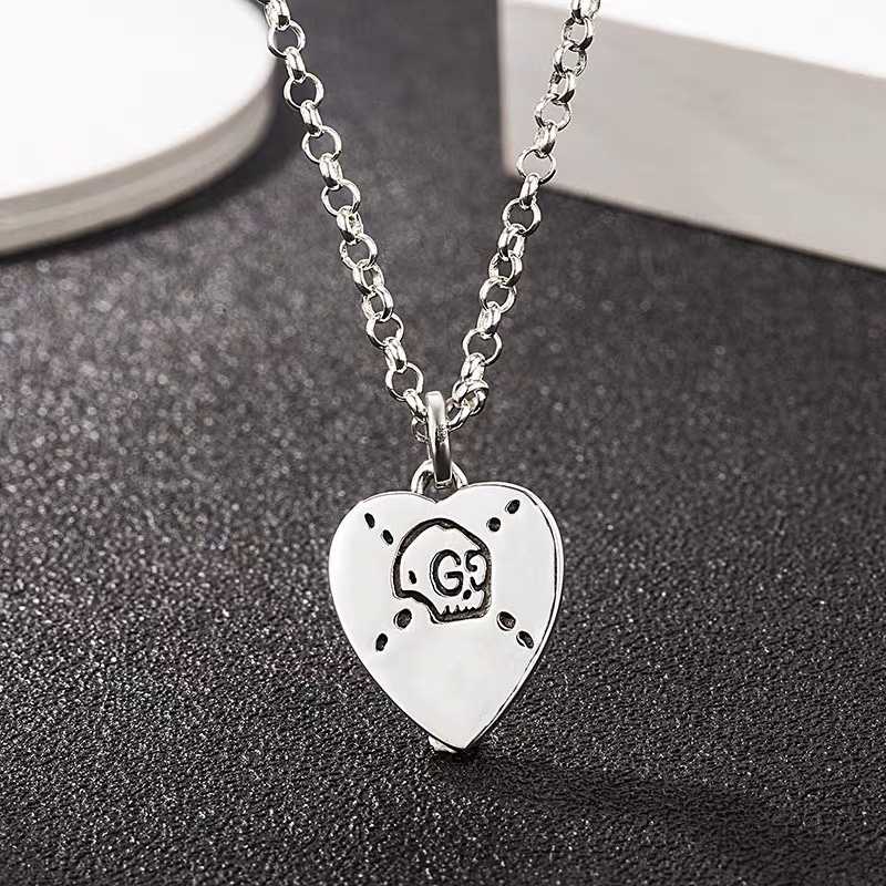 구찌 해골 펜던트 목걸이 | Size one size