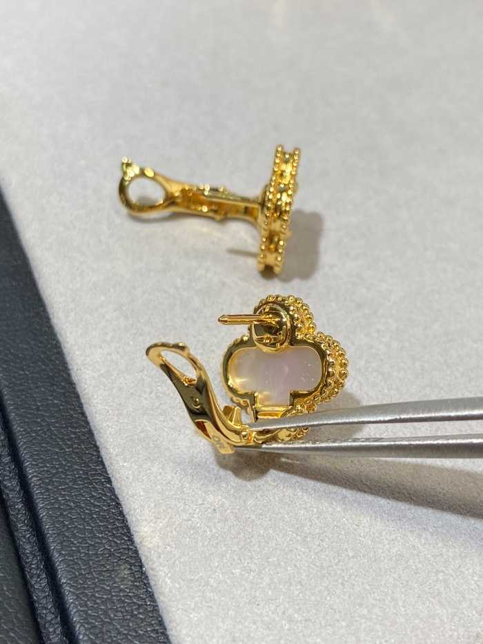 반클리프 빈티지 알함브라 네잎클로버 귀걸이 | Size 1.5 x 1.5cm