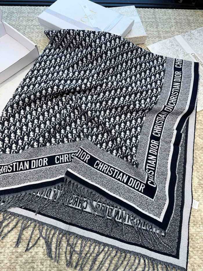 디올 CD 자카드 로고 프린트 사각 담요 | Size 140 x 140cm