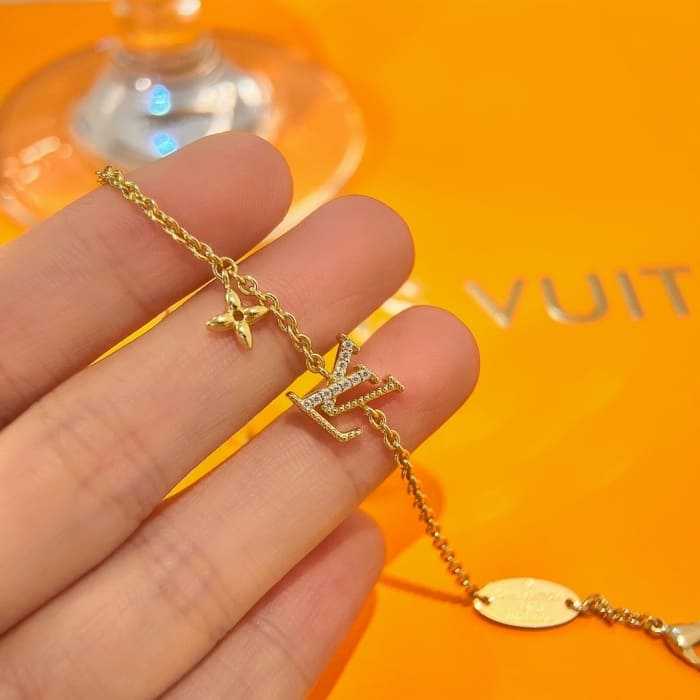 루이비통 LV 아이코닉 블러시 팔찌 | Size FREE