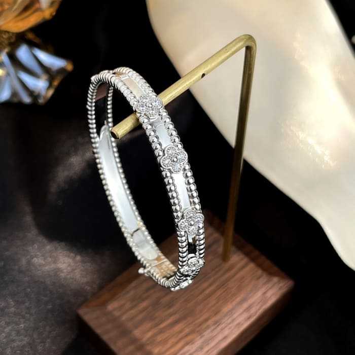 반클리프 스위트 클로버 빼를리 팔찌 3컬러 | Size 16,17(cm)