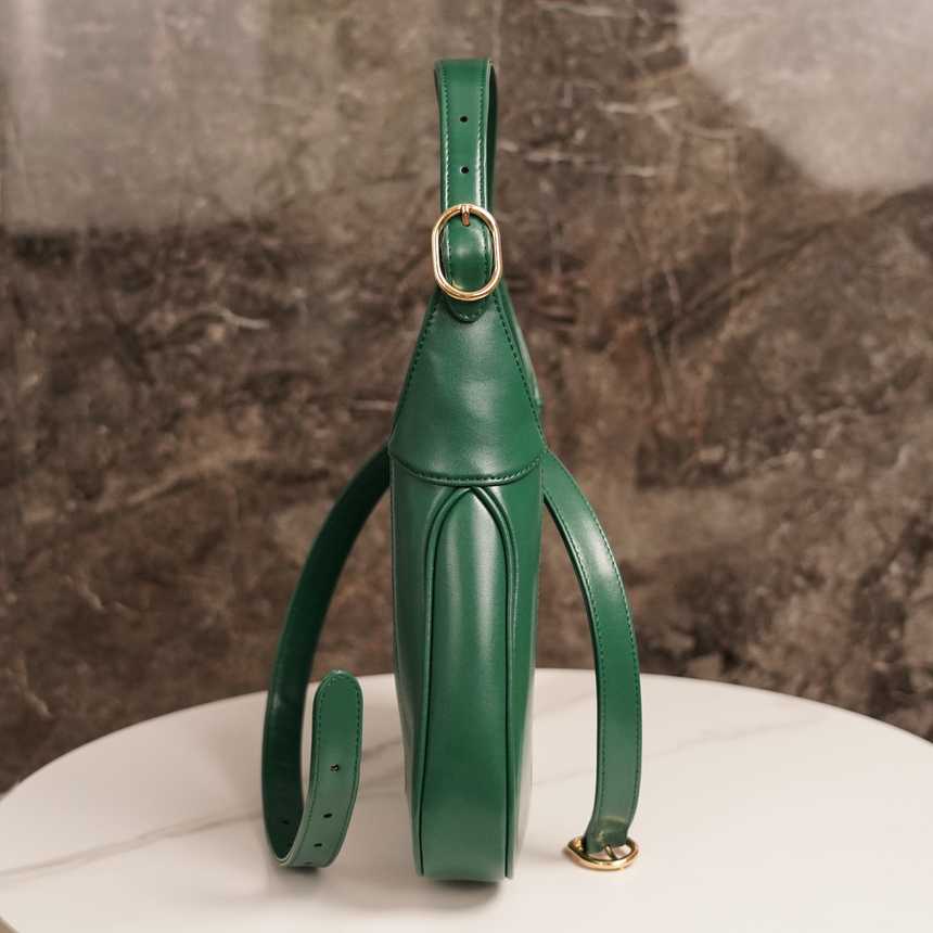 구찌 1961 재키 스몰 호보백 636709 | 27.5 x 19 x 4cm