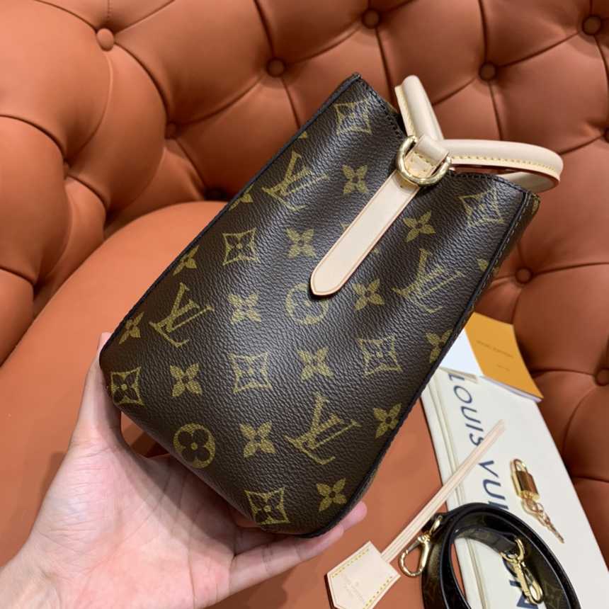 루이비통 몽테뉴 BB M41055 / MM M41056 | 사이즈: bb 29 x 20 x 13cm / mm 33 x 23 x 15cm