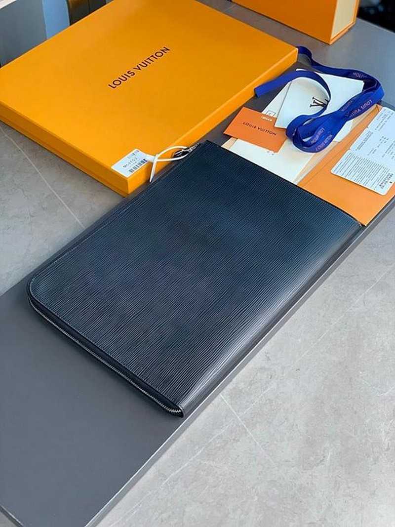 루이비통 포쉐트 주르 gm 클러치 m64153 에삐 레더 | 35 x 25 x 2cm