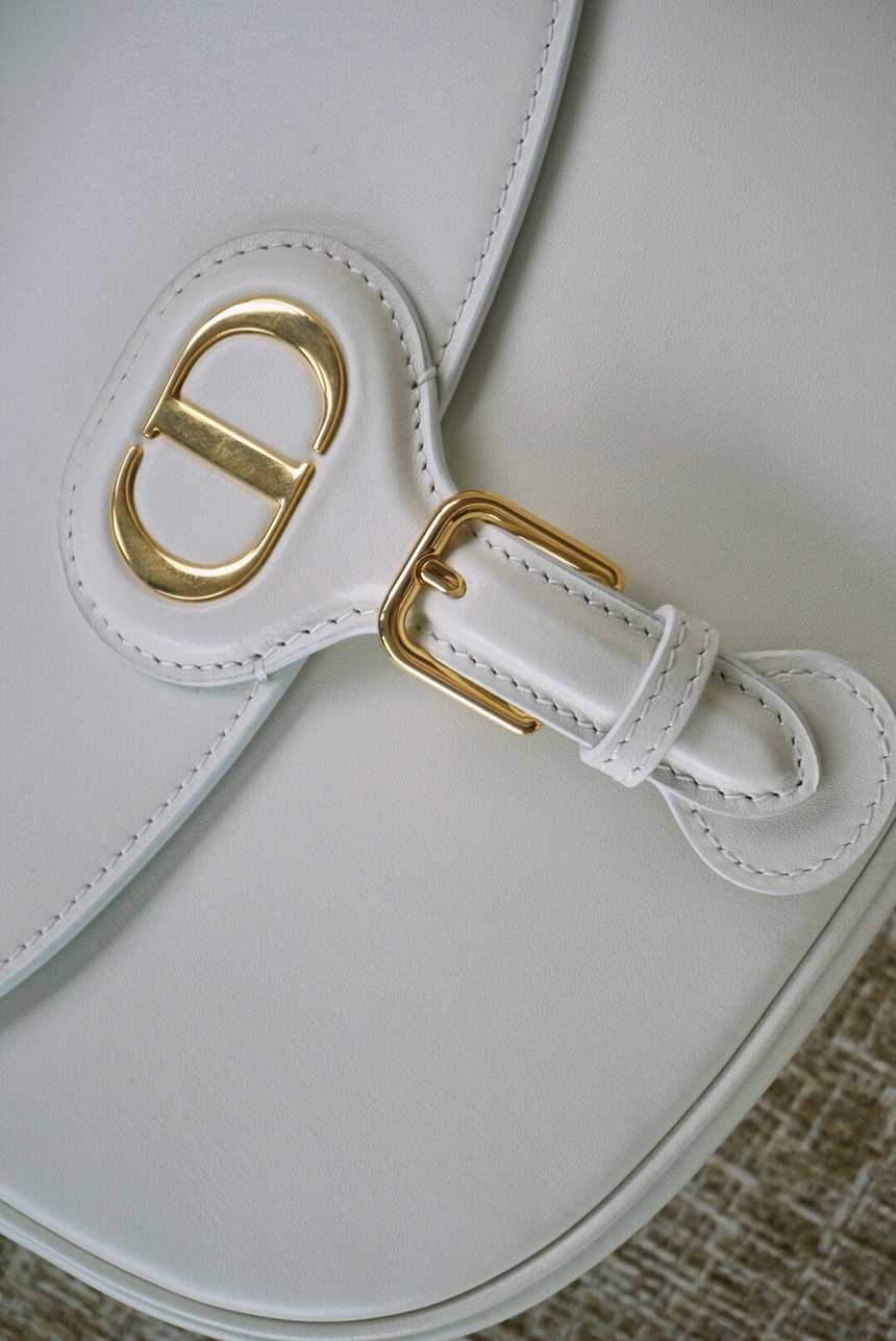 디올 바비백 스몰 / 미듐 | 스몰 18 x 14 x 5cm / 미듐 22 x 17 x 6cm