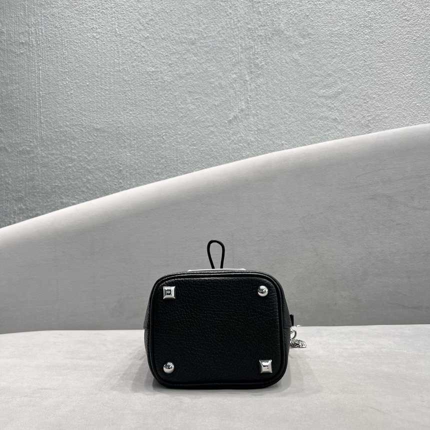 마르지엘라 5AC 버킷백 | 사이즈: 15 x 23 x 15cm