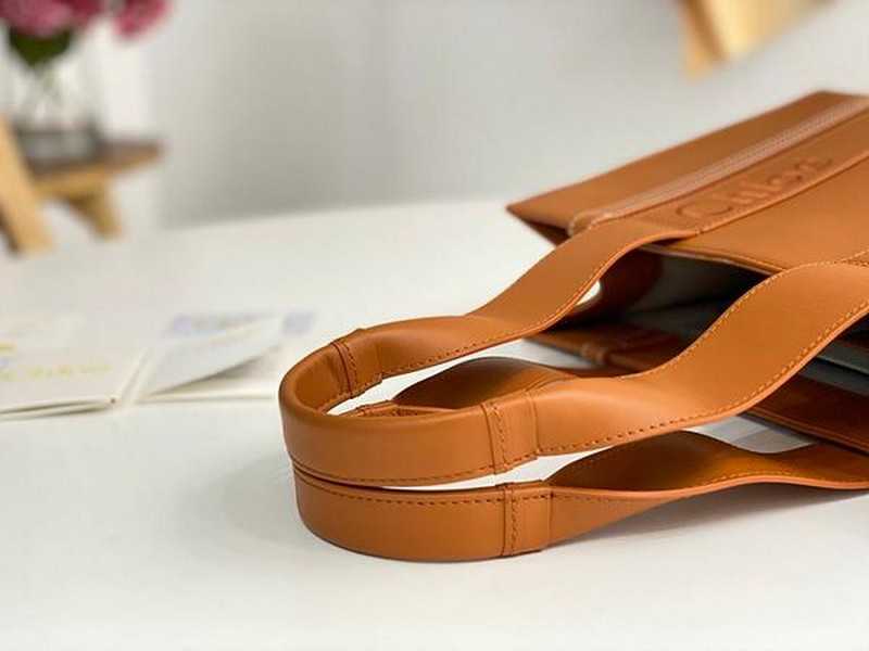 끌로에 chloe 우디백 | 사이즈: 37 × 26 ×12cm