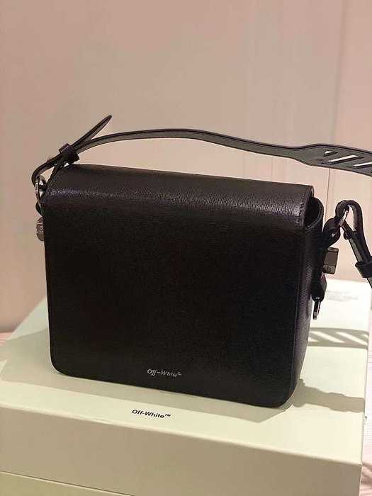 오프화이트(off white) 디아그 플랩백 | 사이즈: 20cm