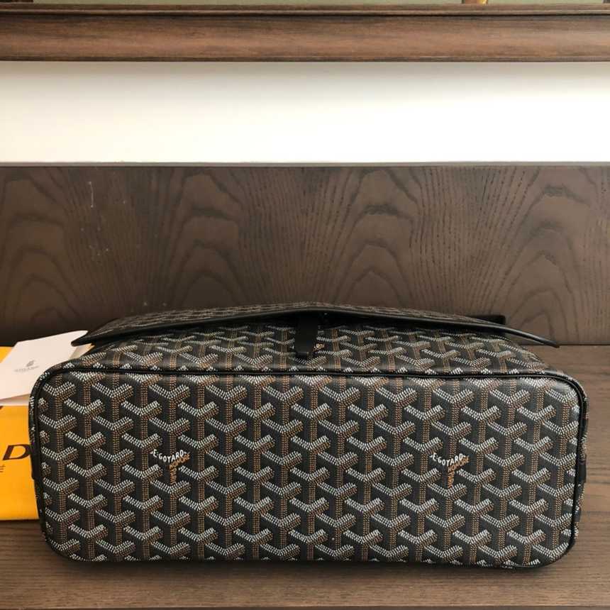 고야드 카펜티엔 메신저백 | 바닥 길이 35cm 높이 25cm 폭 13cm