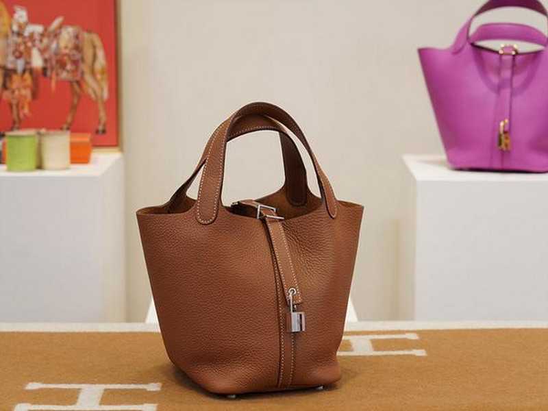 에르메스 피코탄18