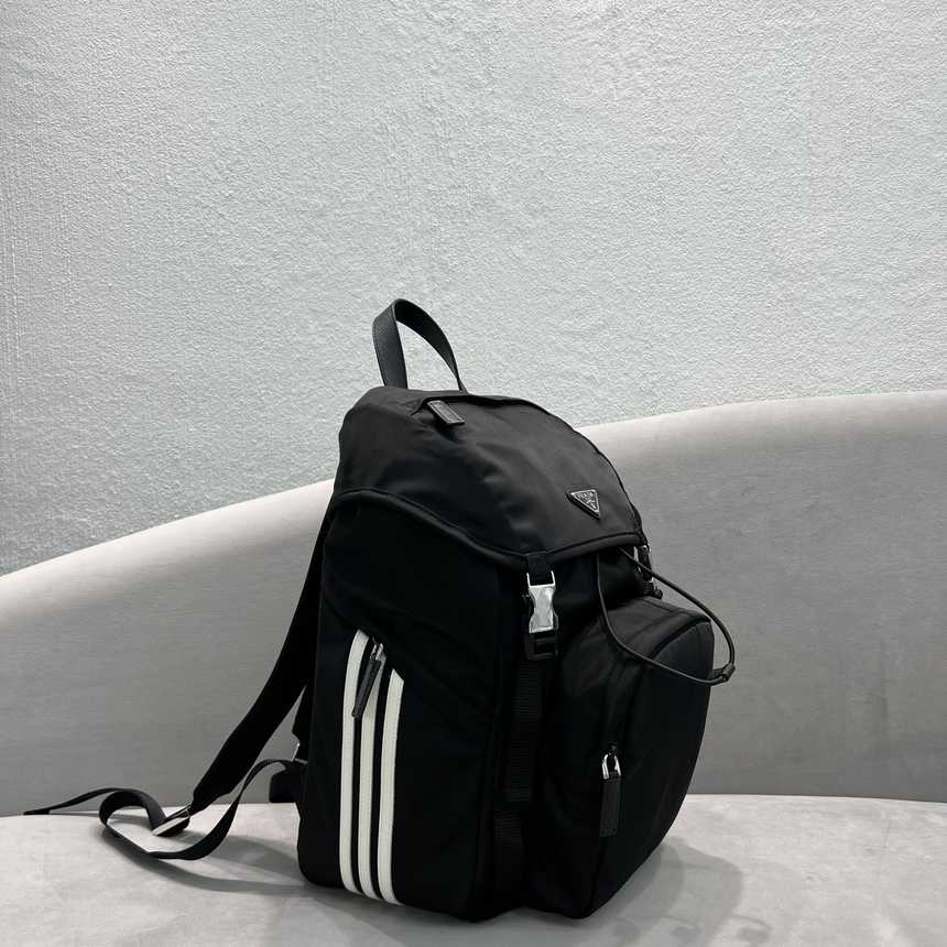 프라다 콜라보 리나일론 사피아노 백팩 2vz135 | 45 x 17 x 27cm