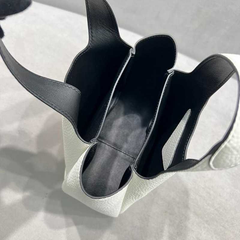 프라다 가죽 핸드백 1BA349 | 15.5 x 18 x 10cm