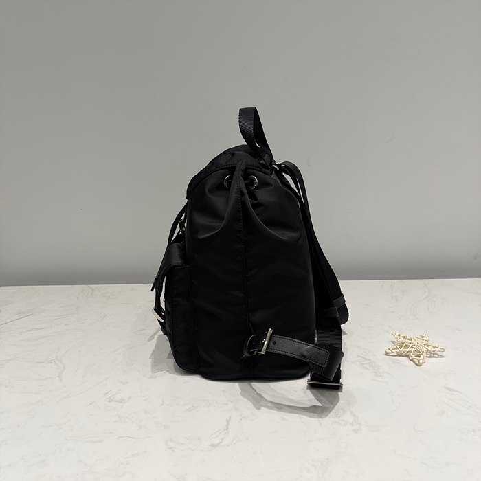 프라다 리나일론 클래식 백팩 1bz811 | 30 ×15 × 32cm