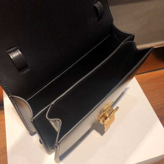 셀린느 클래식 박스백 틴 | 18.5 x 15.5 x 6cm