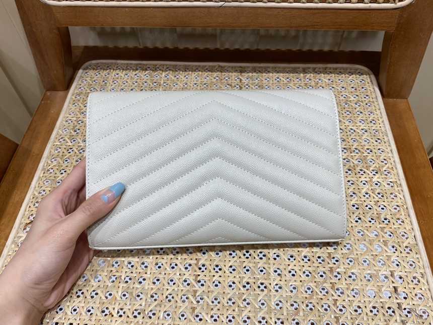 입생로랑 엔벨로프 체인 숄더백 377828 | 22.5 x 14 x 4cm