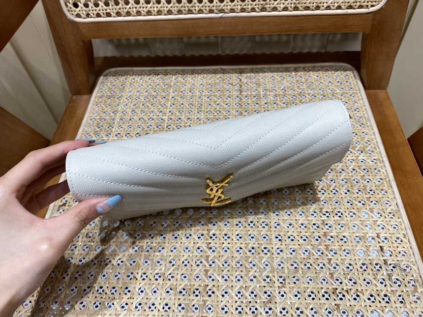 입생로랑 엔벨로프 체인 숄더백 377828 | 22.5 x 14 x 4cm