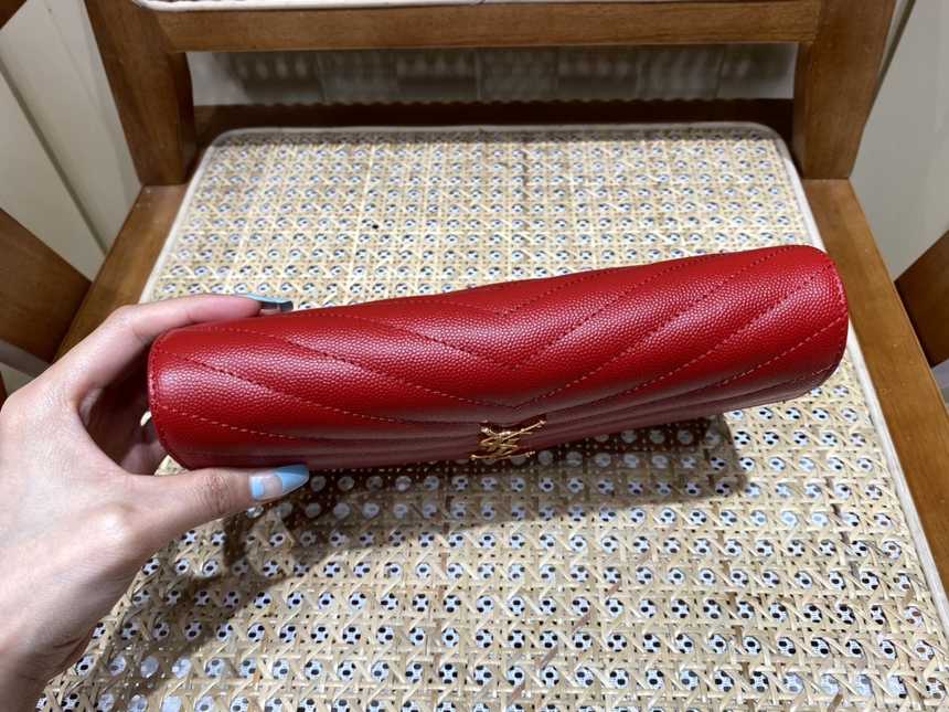 입생로랑 엔벨로프 체인 숄더백 377828 | 22.5 x 14 x 4cm