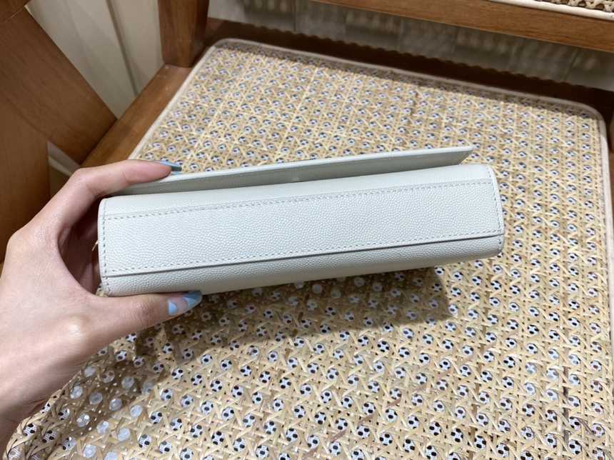 입생로랑 케이트 숄더백 스몰 469390 | 20 x 12.5 x 5cm