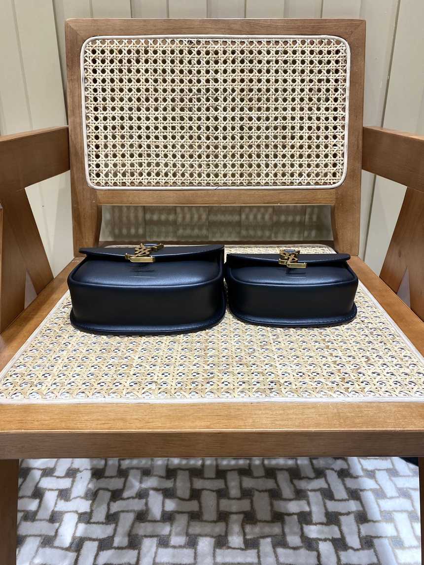 입생로랑 카이아 숄더백 미니623097 / 스몰619740 | 미니 15 x 14 x 4.5/스몰 18.5 x 15.5 x 5.5cm
