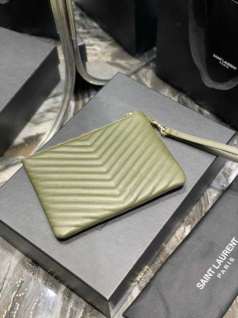 입생로랑 모노그램 마틀라세 클러치백 스몰 379039 | 24 x 17.5 x 1.5cm