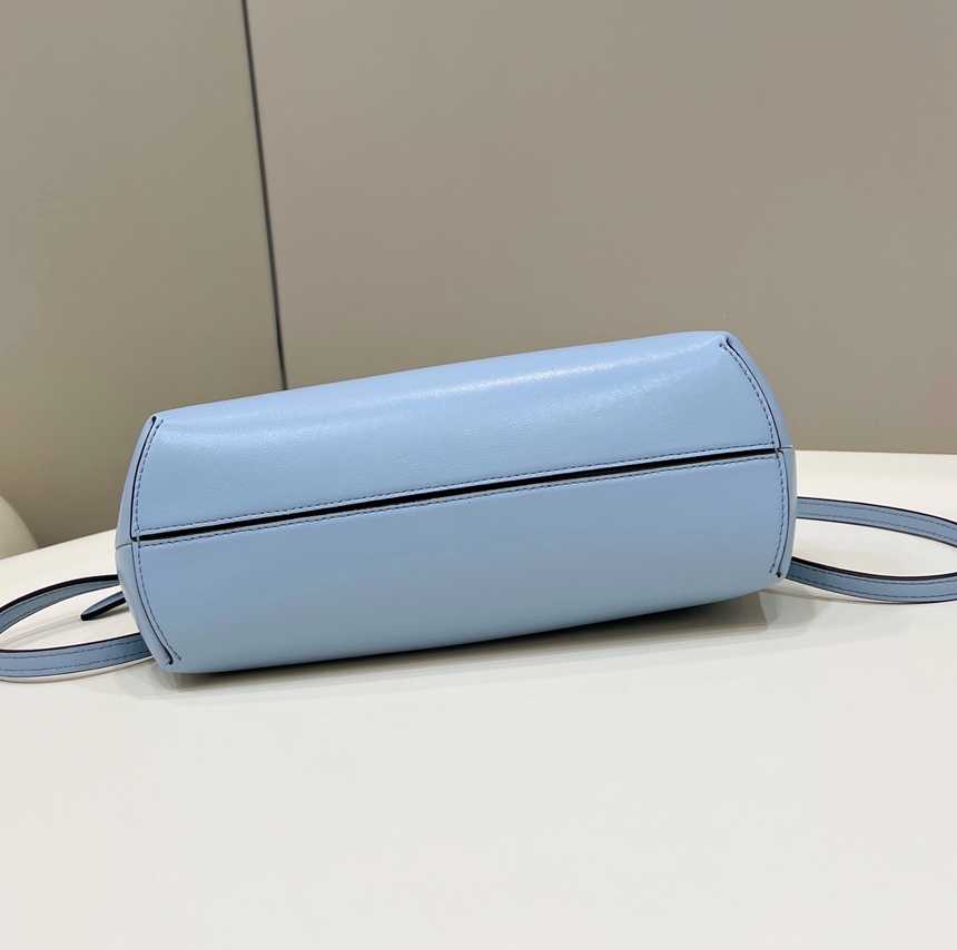 펜디 퍼스트백 스몰 | 26 x 18 x 9.5cm