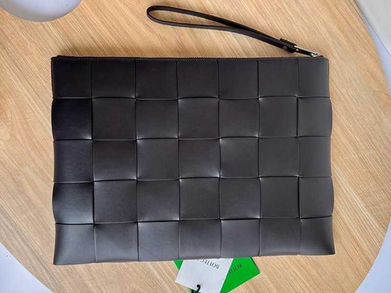 보테가 인트레치아토 클러치백 649616 | 35 x 25 x 1cm