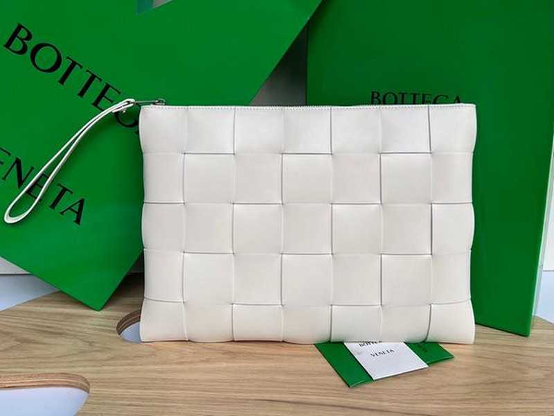 보테가 인트레치아토 클러치백 649616 | 35 x 25 x 1cm