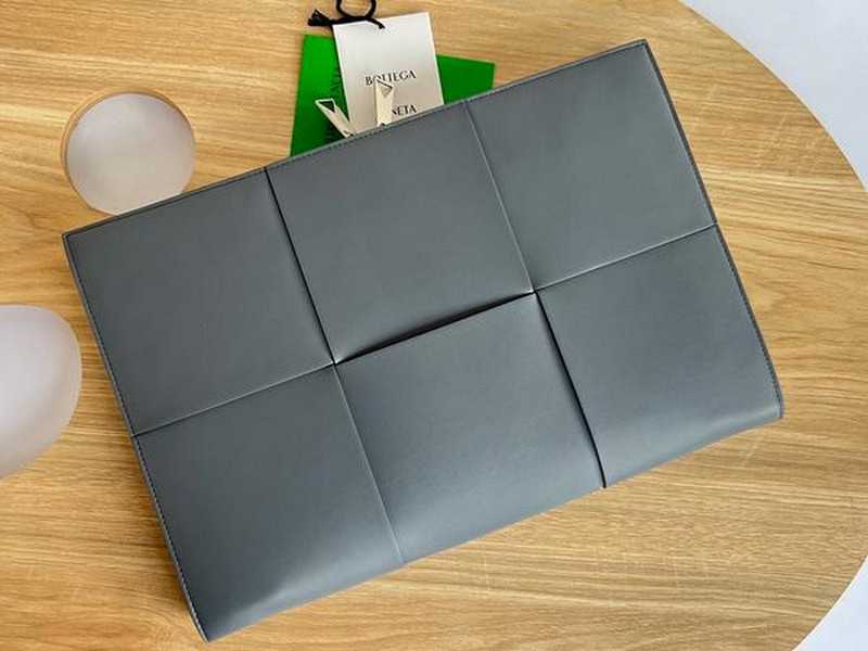 보테가 아르코 도큐먼트 케이스 클러치백 680196 (남녀공용) | 36 x 24 x 2.5cm