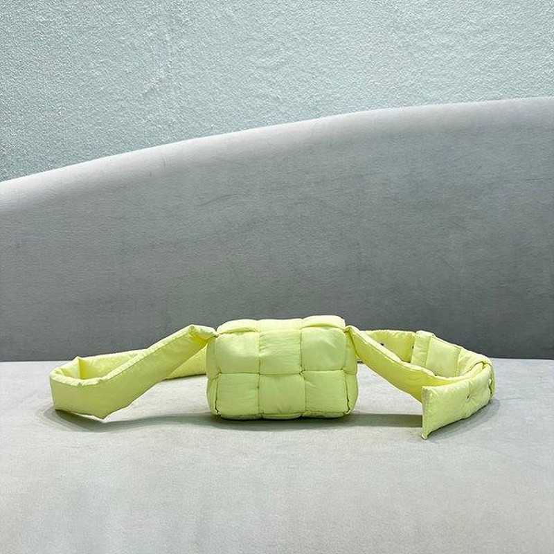 보테가 패딩 테크 카세트백 미니 | 13 x 9 x 4cm