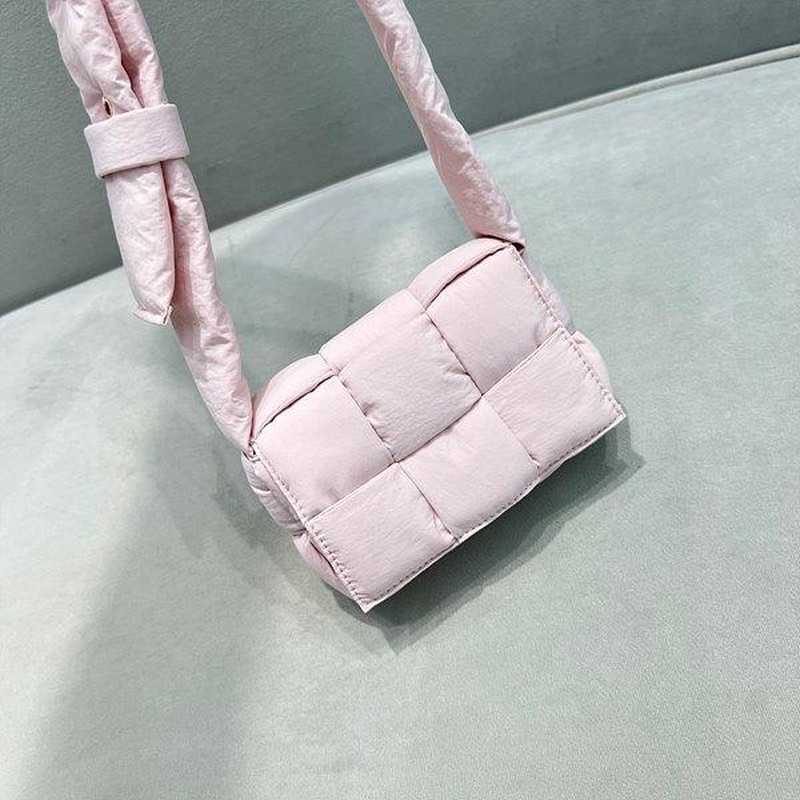 보테가 패딩 테크 카세트백 미니 | 13 x 9 x 4cm