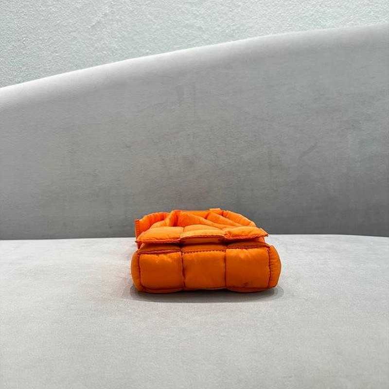 보테가 패딩 테크 카세트백 미니 | 13 x 9 x 4cm
