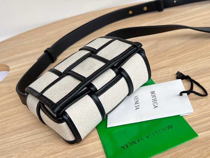 보테가 캔디 캔버스 미니 카세트백 714618 | 12 x 8 x 4cm