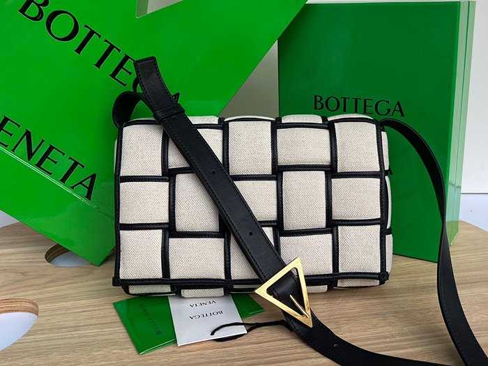 보테가 캔버스 카세트백 710210 | 26 x 18 x 8cm