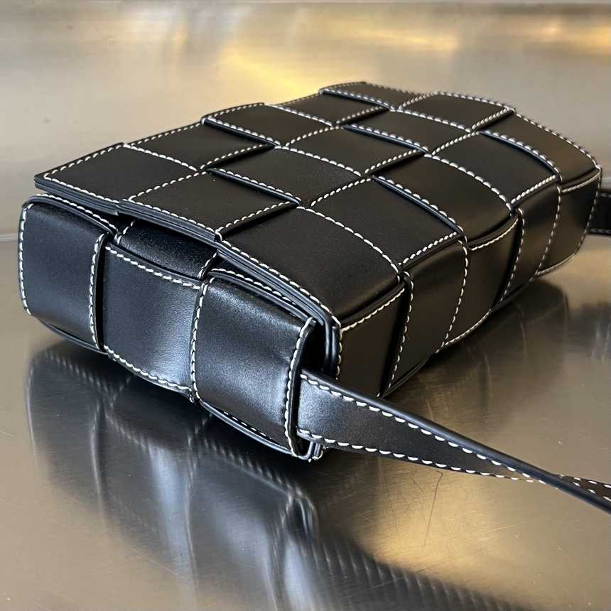 보테가베네타 스티치 카세트백 758105 | 23 x 15 x 5cm