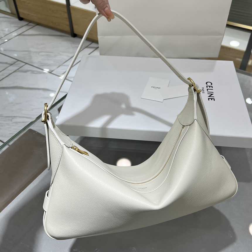 셀린느 로미백 화이트 | 34 x 16 x 5cm